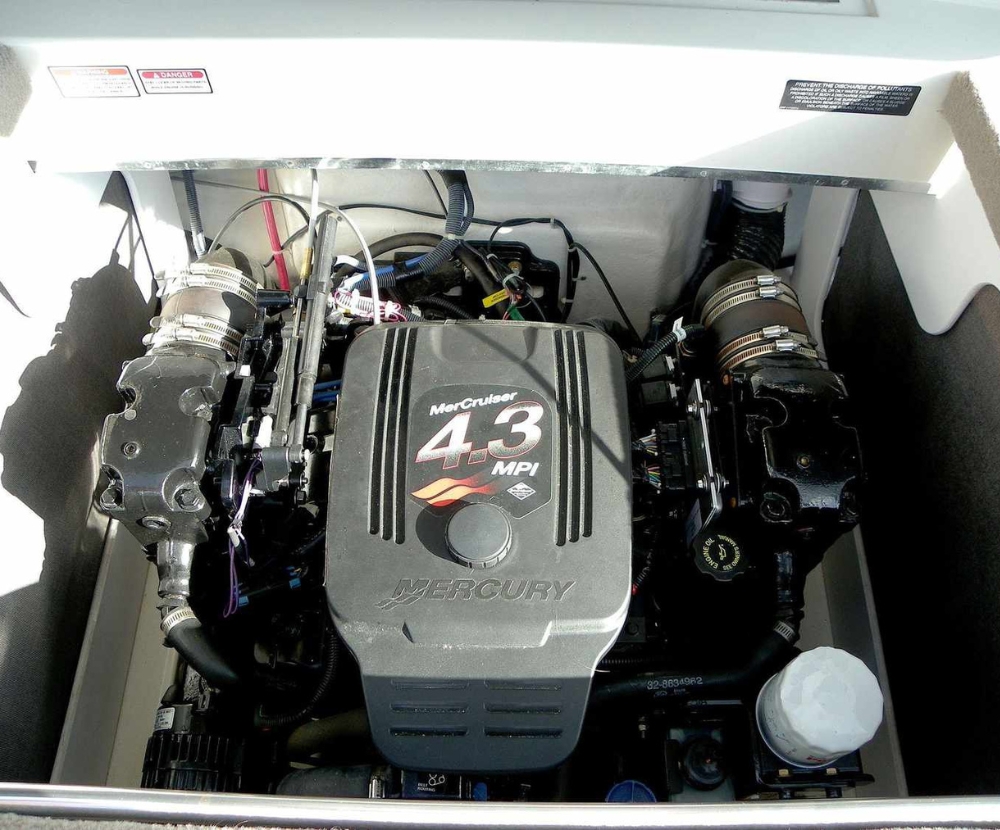 Mobile boat repair inboard repair